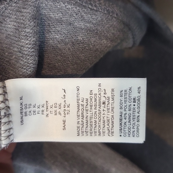 AMAZON ESSENTIALS Gray Lightweight French Terry Full-Zip Hooded Sweatshirt - Picture 8 of 11